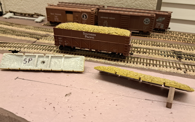 Loads underside showcase